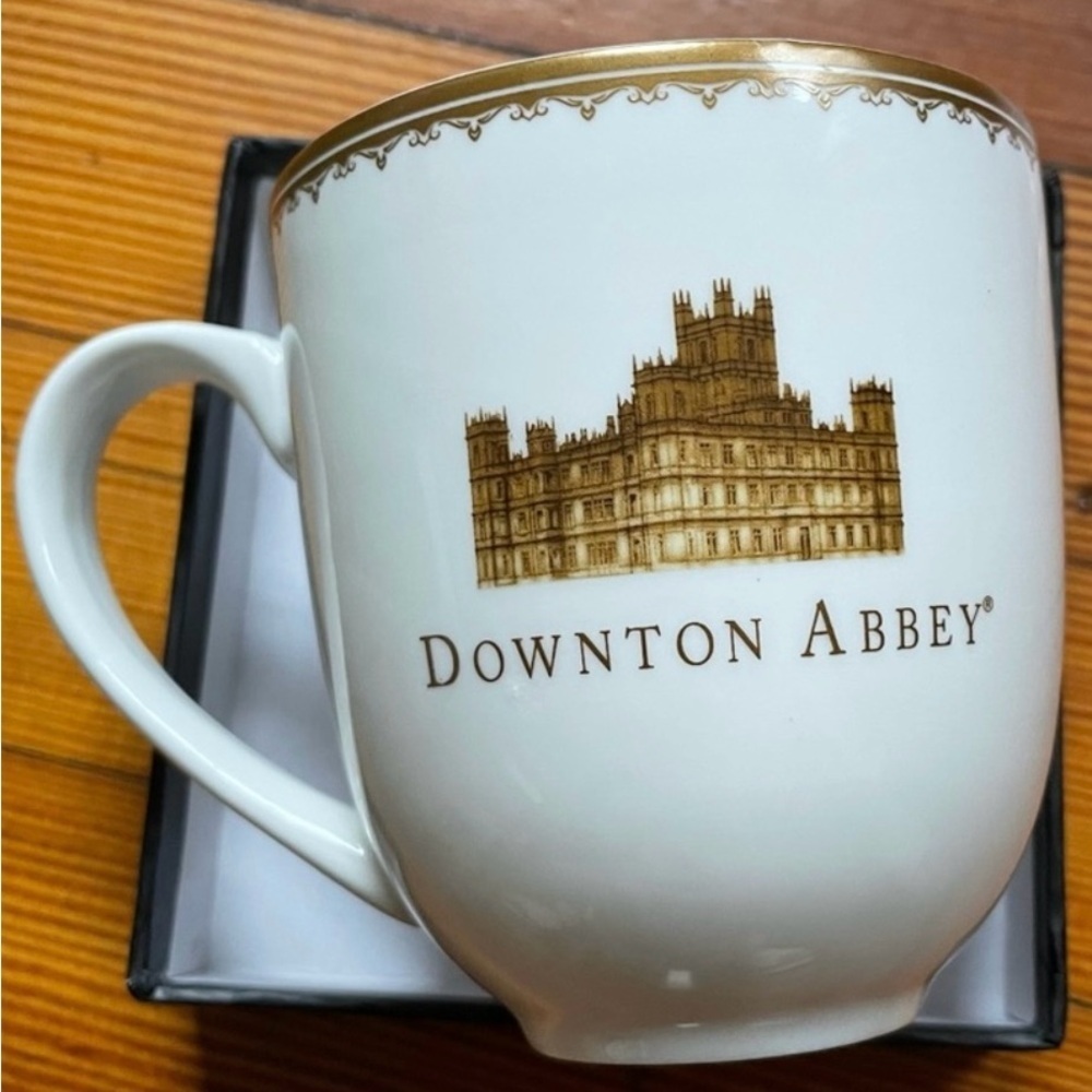Downton Abby 2015 We Crawleys Stick Together Lady Mary Coffee Tea 14oz Mug Cup